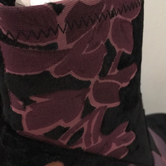 LAST PAIR! Steve Madden Emison Velvet Booties - Picture 6 of 7